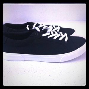 Men’s Black Sneaker